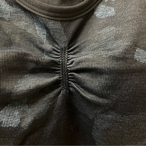 Gymshark Adapt Camo Seamless Racer Back Sports Bra - Savanna | Navy EUC! - Picture 6 of 15